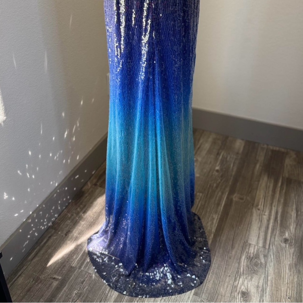 Vintage Tadashi Shoji Royal Blue Ombré Dress with Slight Train Size Small - Picture 4 of 7